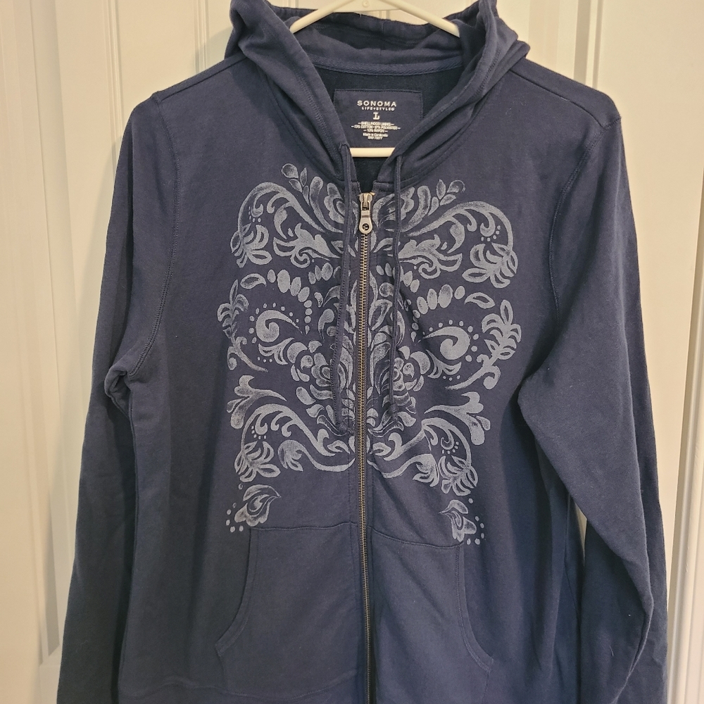 Comfy hoodie with zip up front.